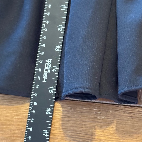 DO+BE Elegant Black Ruffle Mini Skirt - Picture 6 of 7